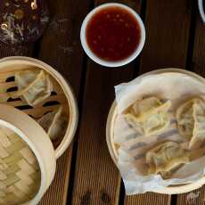 Przepis na Tradycyjne chińskie pierożki jiaozi gotowane na parze
