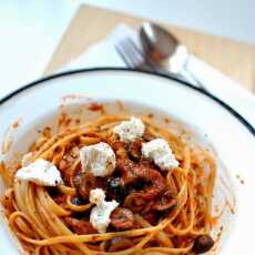 Przepis na Szybki obiad - spaghetti w pomidorach