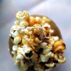 Przepis na Popcorn w karmelu.