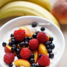 Przepis na Szybka jaglanka z jogurtem i owocami