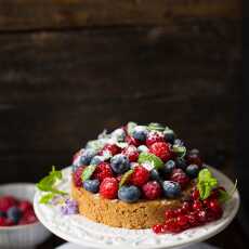 Przepis na WEGAŃSKI BISZKOPT MIGDAŁOWY Z OWOCAMI - VEGAN FINANCIER WITH BERRIES