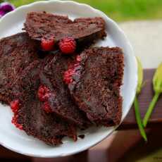 Przepis na Mocno czekoladowe ciasto z cukinią