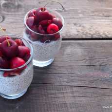 Przepis na Pudding z chia i czereśniami na mleku migdałowym