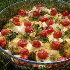 Przepis na Frittata z brokułem, fetą i pomidorkami