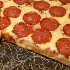 Przepis na Pyszna Pizza z Salami + Przepis na Ciasto na Pizze