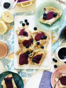 Przepis na Lemon Poppy Seed Crepes with Blueberry Curd