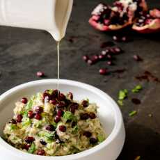 Przepis na Baba ghanoush, czyli pasta z opalanego bakłażana i tahini z pestkami granatu