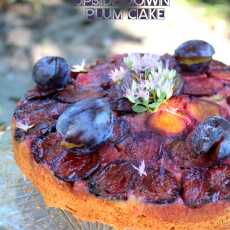 Przepis na Upside down plum cake – odwrócone ciasto ze śliwkami 