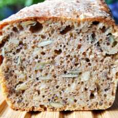 Przepis na Chleb graham z ziarnami na zakwasie