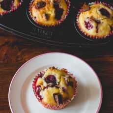 Przepis na Muffiny na pożegnanie lata - z malinami i czekoladą.