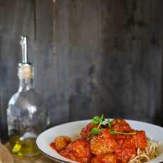 Przepis na SPAGHETTI Z PULPETAMI Z INDYKA - WHOLEWHEAT SPAGHETTI AND TURKEY MEATBALLS