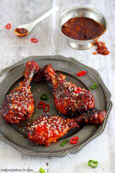 Przepis na Kurczak „lepkie palce lizać” z sezamem i chilli