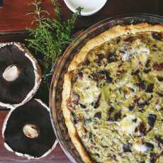Przepis na Tarta z porem, grzybami i serem gorgonzola
