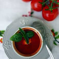 Przepis na Zupa krem z pomidorów z bazylią