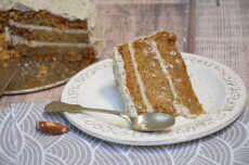 Przepis na Ciasto marchewkowe z kremem kawowym na bazie mascarpone