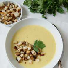 Przepis na Zupa z cukinią, fenkułem i serem