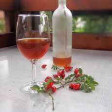 Przepis na Wino z owoców dzikiej róży