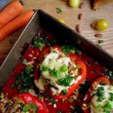 Przepis na Papryki faszerowane kuskusem i warzywami (wegeteriańskie) / Vegetarian Stuffed Peppers