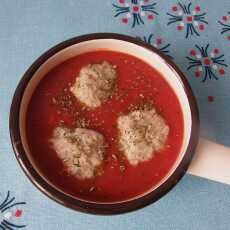 Przepis na Pulpety z kapustą w sosie pomidorowym