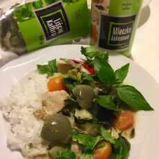 Przepis na Tajskie zielone curry z kurczakiem. Thai green curry with chicken.