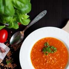 Przepis na Pikantna zupa z czerwoną soczewicą