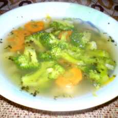 Przepis na Zupa brokułowa z kaszą jaglaną