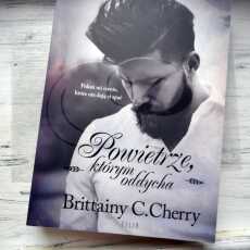 Przepis na ,,Powietrze, którym oddycha' Brittainy C. Cherry