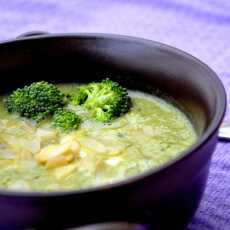 Przepis na Aksamitna zupa krem z brokuła