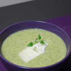 Przepis na Zupa brokułowa z gorgonzolą