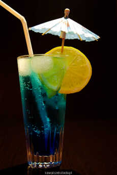 Przepis na Drink Niebieska Laguna (Blue Lagoon)