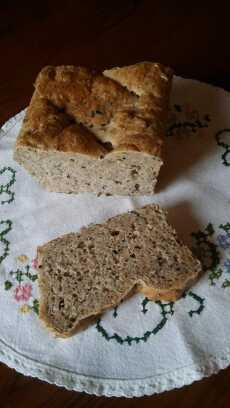 Przepis na Chleb razowy z ziarnami na drożdżach