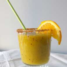 Przepis na Bananowe smoothie z mango i kiwi