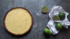 Przepis na Key lime pie, czyli limonkowa tarta na imbirowym spodzie