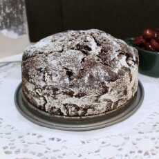Przepis na Ciasto czekoladowe na maślance z wiśniami