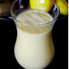 Przepis na Mango, banan, sok z pomarańczy, jogurt naturalny, płatki owsiane