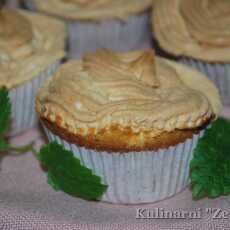 Przepis na Muffinki z wiśnią i bezą Kuby