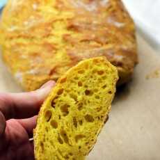 Przepis na Chleb z garnka z kurkumą i serem