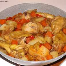 Przepis na Kurczak w warzywach, pyszny i aromatyczny.