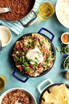 Przepis na Red Beans and Rice Nachos