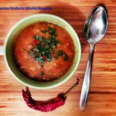 Przepis na Rozgrzewająca zupa z czerwonej soczewicy