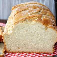 Przepis na Prosty chleb pszenny na drożdżach (z długą świeżością i chrupiącą skórką)