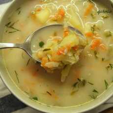 Przepis na Zupa ogórkowa z ziemniakami i ryżem