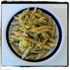Przepis na Makaron z brokułem i sardelami - Anchovies And Broccoli Pasta - Penne con broccoli e acciughe