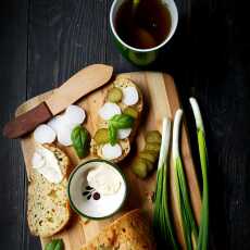 Przepis na Chleb z serem cheddar i szczypiorkiem