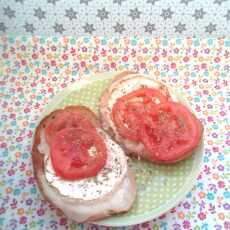 Przepis na Błyskawiczny piątek - Grzanki z camembertem i pomidorem