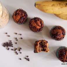 Przepis na Babeczki bananowo-czekoladowe bez glutenu i cukru