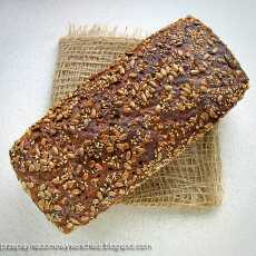 Przepis na Marcowa Piekarnia Amber - chleb żytni z ziarnami