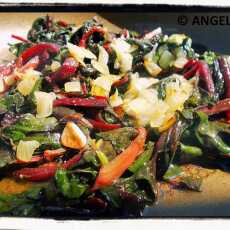 Przepis na Botwinka z patelni - Beetroot Leaves Salad/ Insalata di foglie di barbabietole rosse
