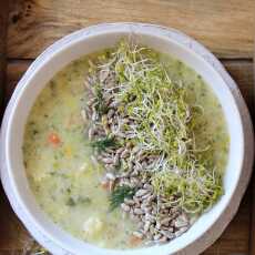 Przepis na Zupa brokułowa z kaszą jaglaną 