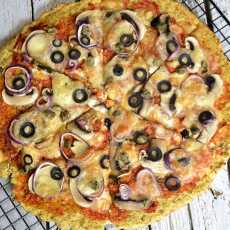 Przepis na Pizza na kalafiorowym spodzie